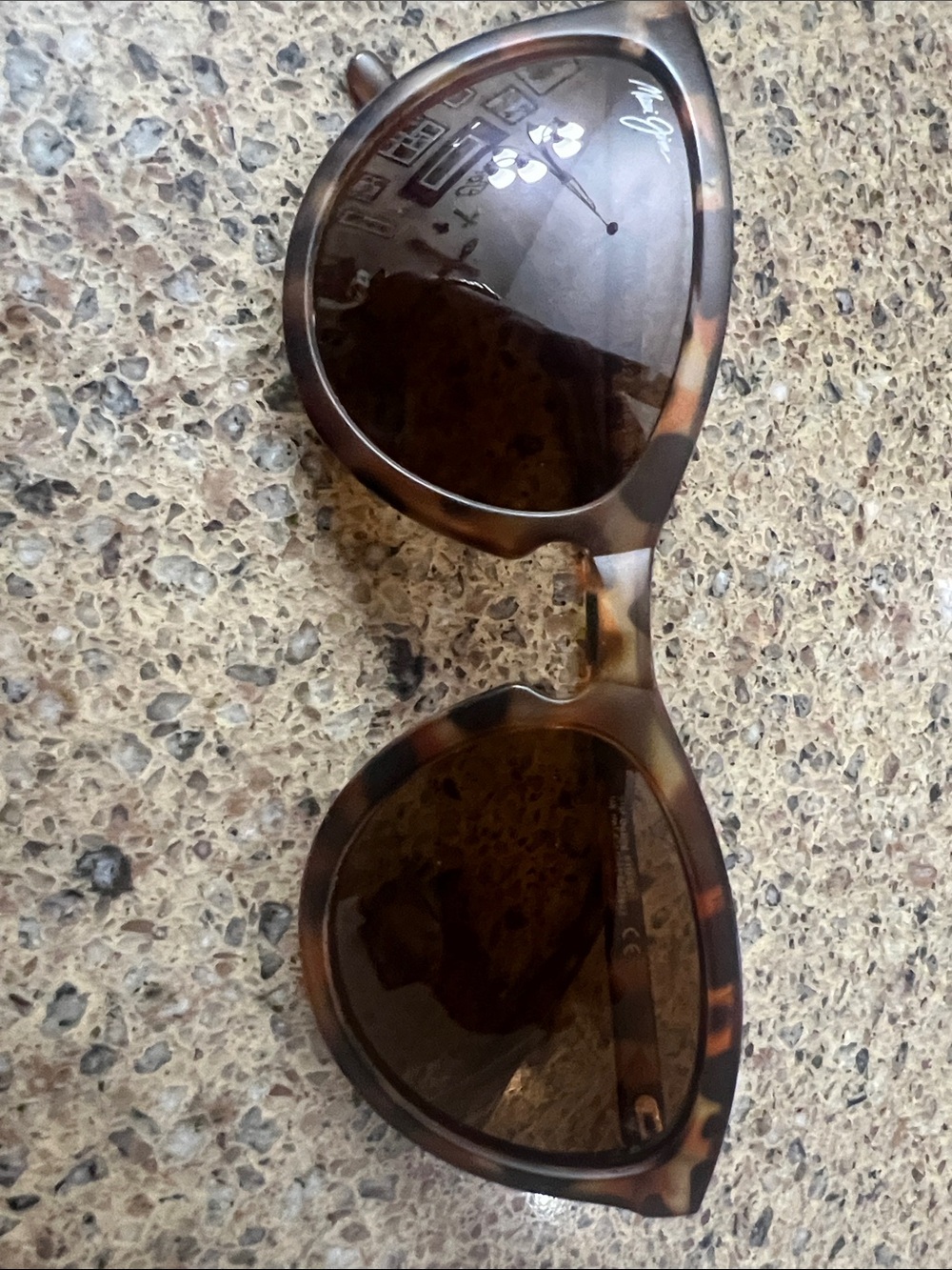 Maui Jim Tortoise Shell Frame Sunglasses with Brown Lenses - Picture 4 of 5